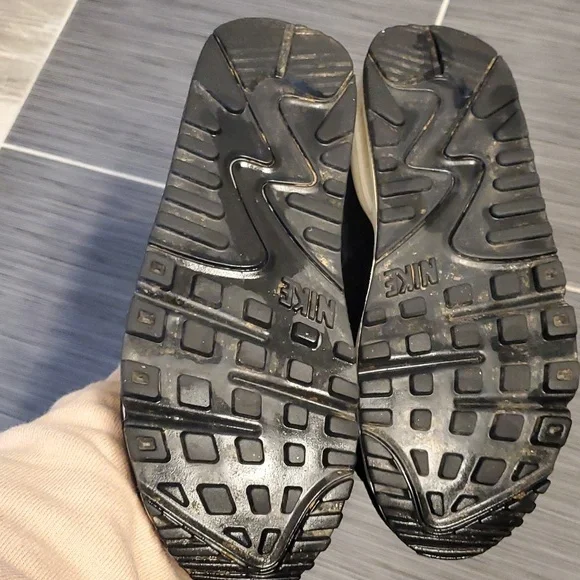 Nike Air Max - Picture 6 of 7